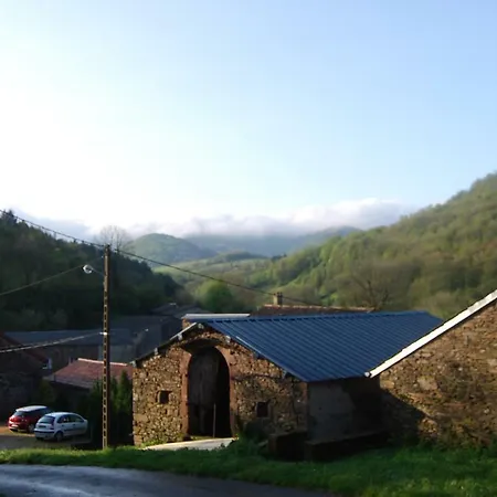 Oda ve Kahvaltı Au Prieure Saint Jean Camarès
