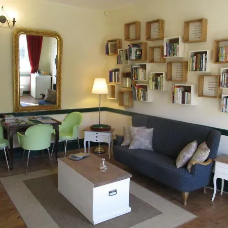 Au Prieure Saint Jean Couette-café *